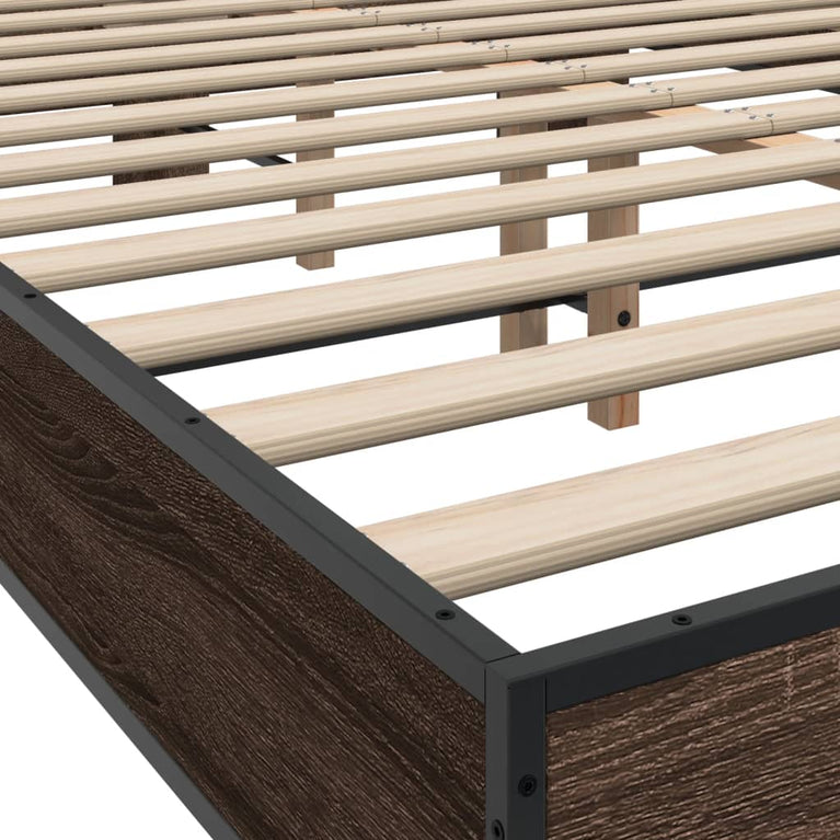 Bedframe bewerkt hout metaal bruin eikenkleur 120x200 cm