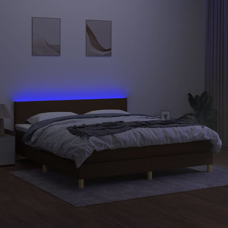 Boxspring met matras en LED stof donkerbruin 180x200 cm