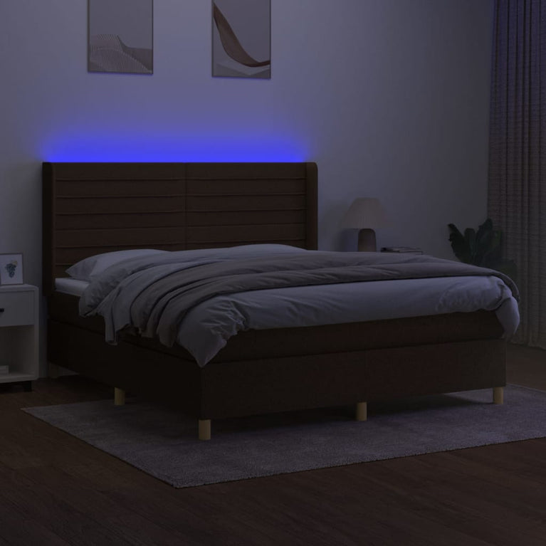 Boxspring met matras en LED stof donkerbruin 180x200 cm