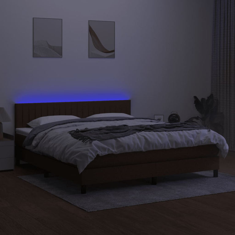 Boxspring met matras en LED stof donkerbruin 160x200 cm