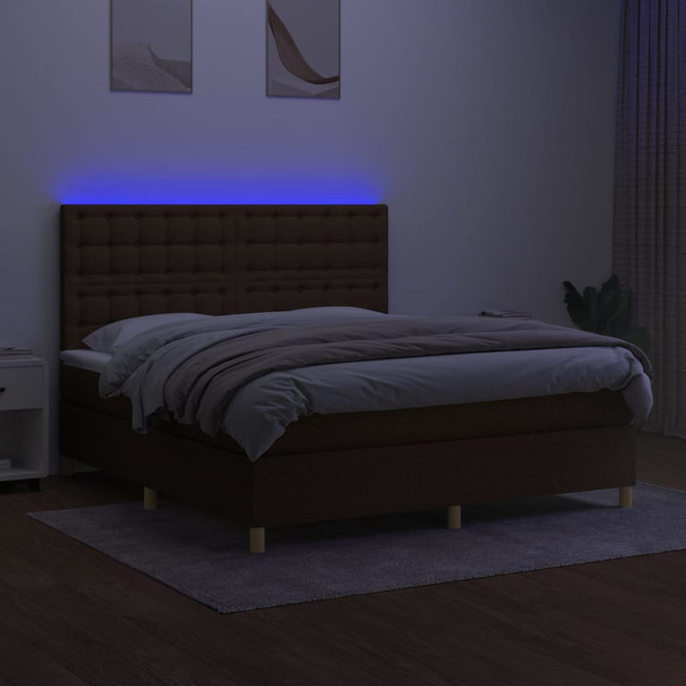 Boxspring met matras en LED stof donkerbruin 180x200 cm