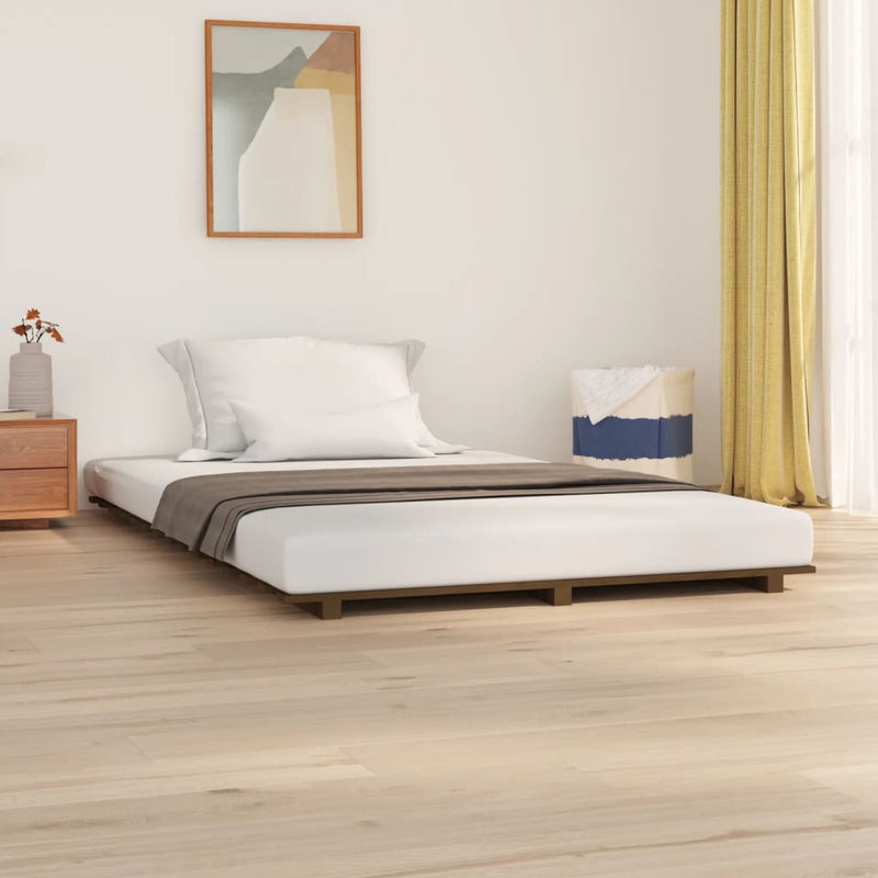 Bedframe massief grenenhout honingbruin 120x200 cm
