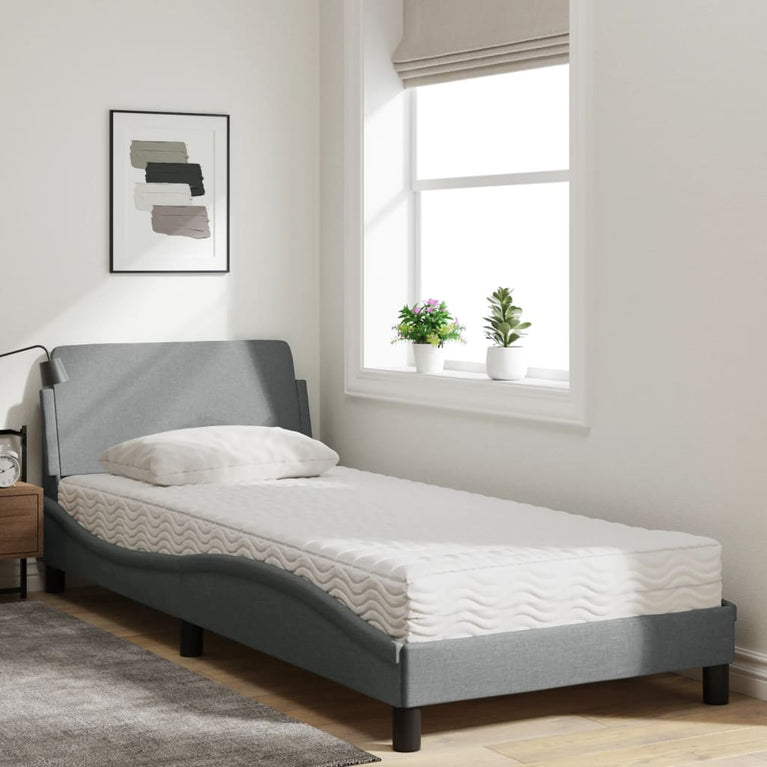 Bed met matras stof lichtgrijs 90x190 cm