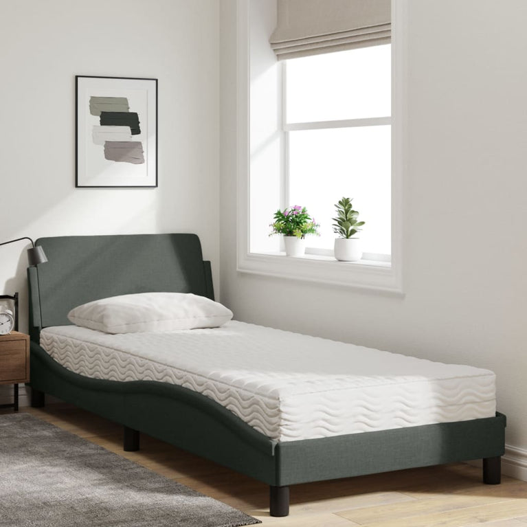 Bed met matras stof donkergrijs 90x200 cm