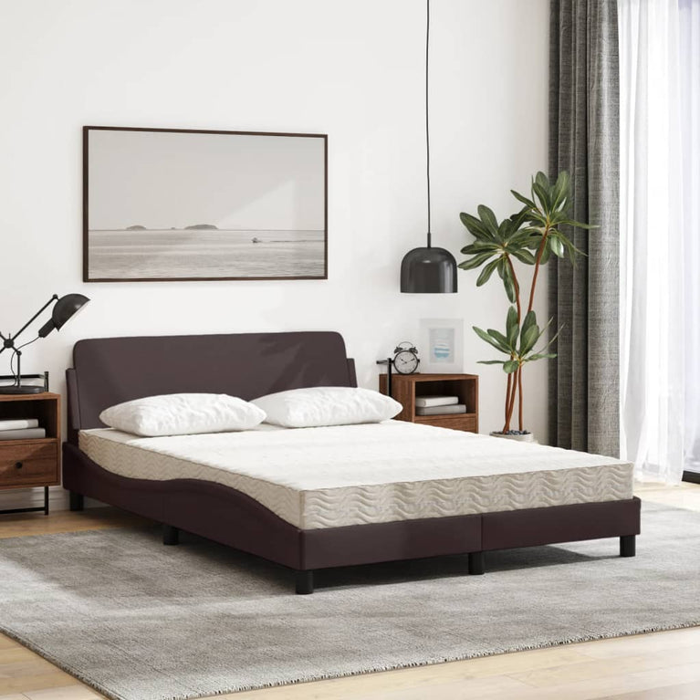 Bed met matras stof donkerbruin 120x200 cm