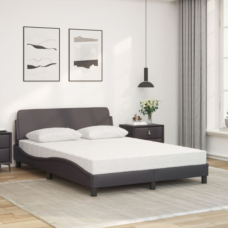 Bed met matras kunstleer grijs 140x190 cm