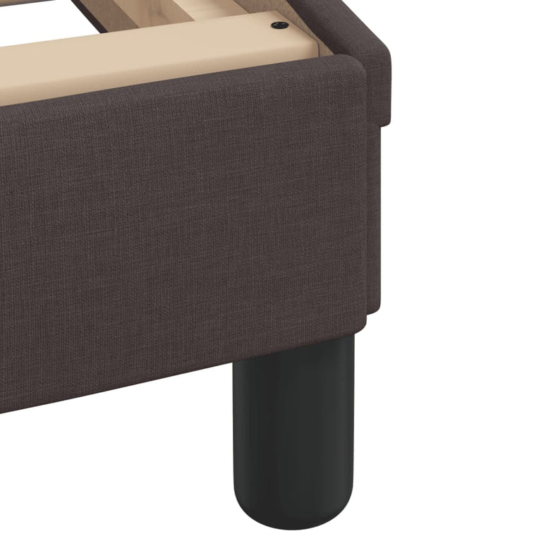 Bed met matras stof donkerbruin 90x190 cm