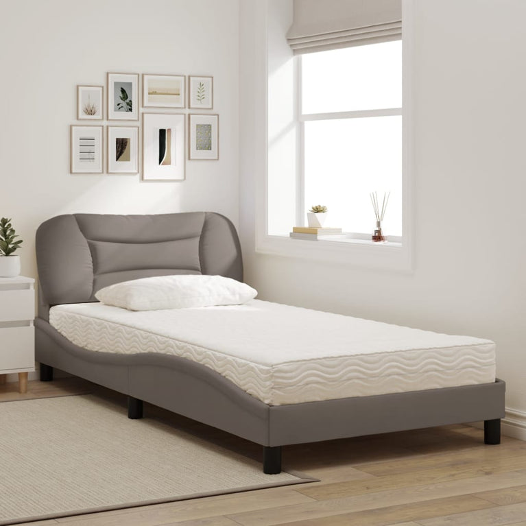Bed met matras stof taupe 100x200 cm