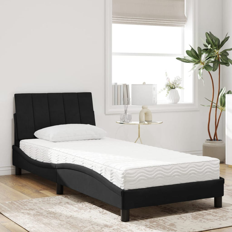 Bed met matras fluweel zwart 80x200 cm