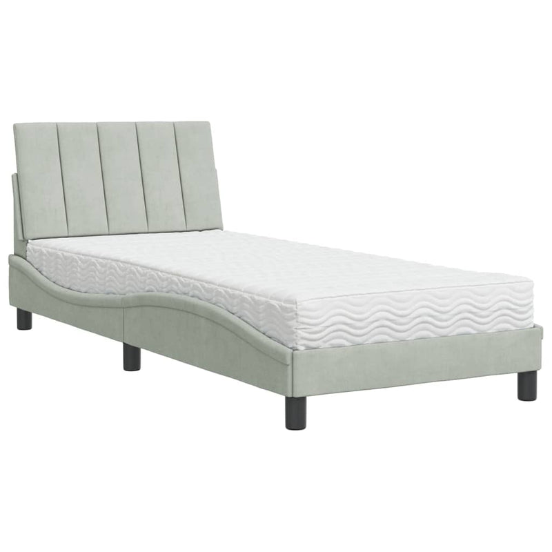 Bed met matras fluweel lichtgrijs 90x200 cm