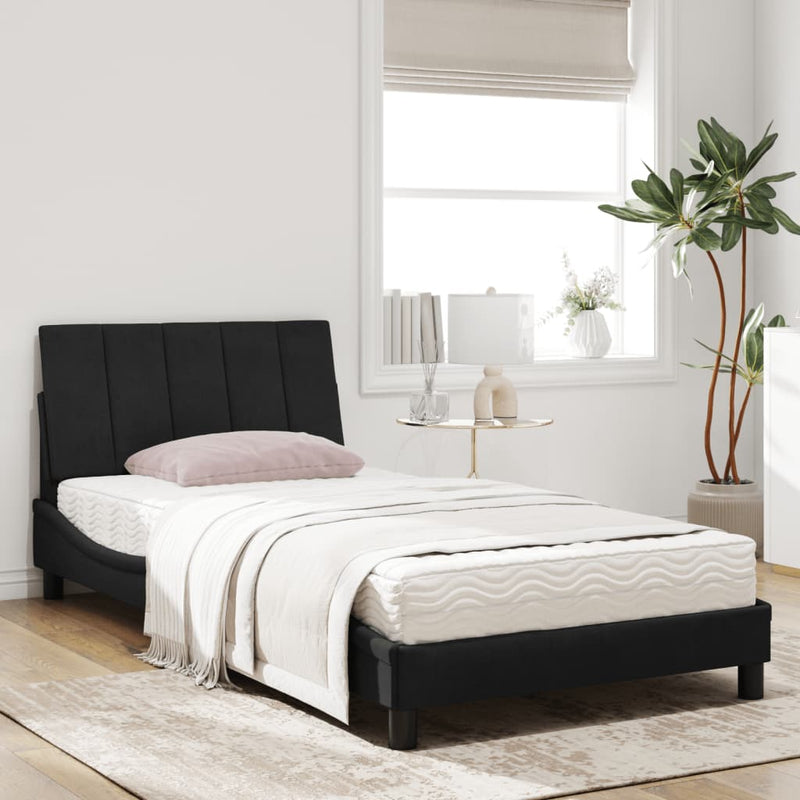 Bed met matras fluweel zwart 100x200 cm
