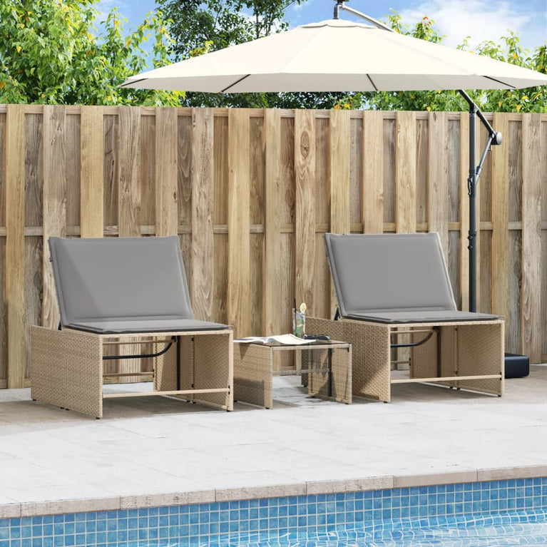 Ligstoelen 2 st met tafel poly rattan beige
