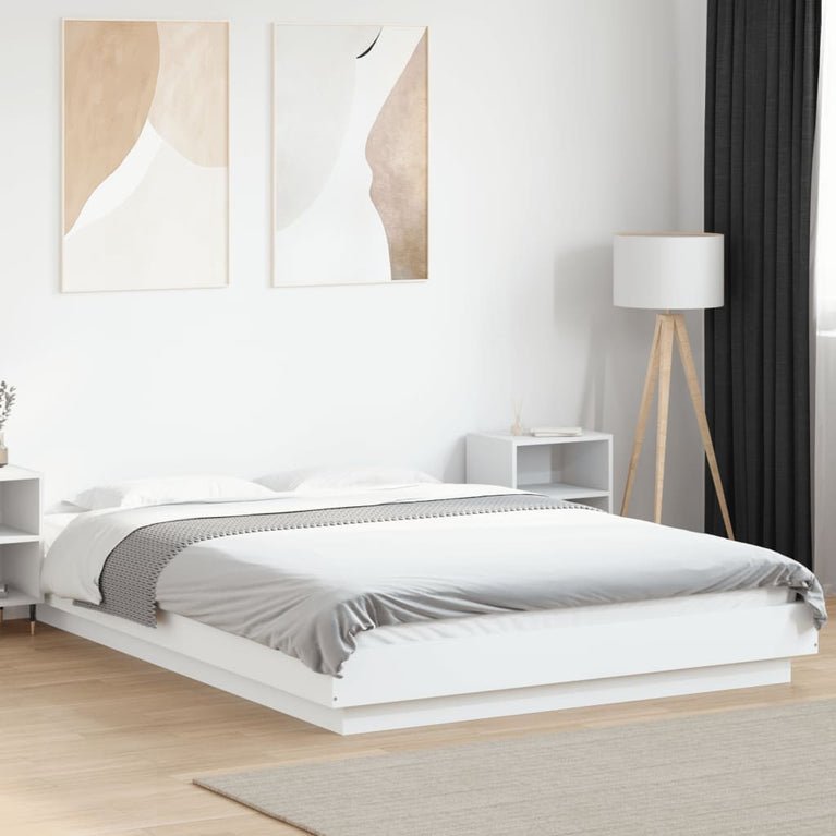 Bedframe met LED-verlichting bewerkt hout wit 140x190 cm