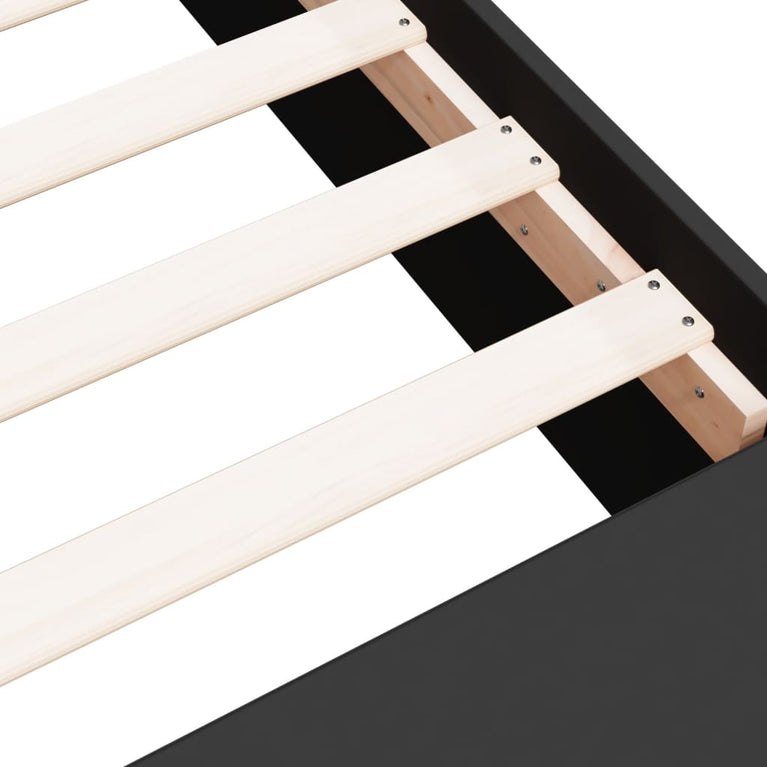 Bedframe LED massief hout zwart 140x190 cm