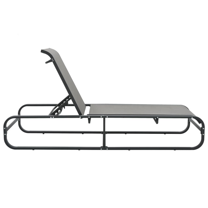 Ligbed aluminium en textileen MeubelReus